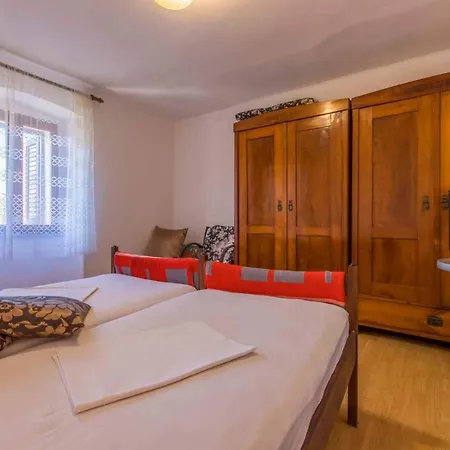 In 41861 Apartman *